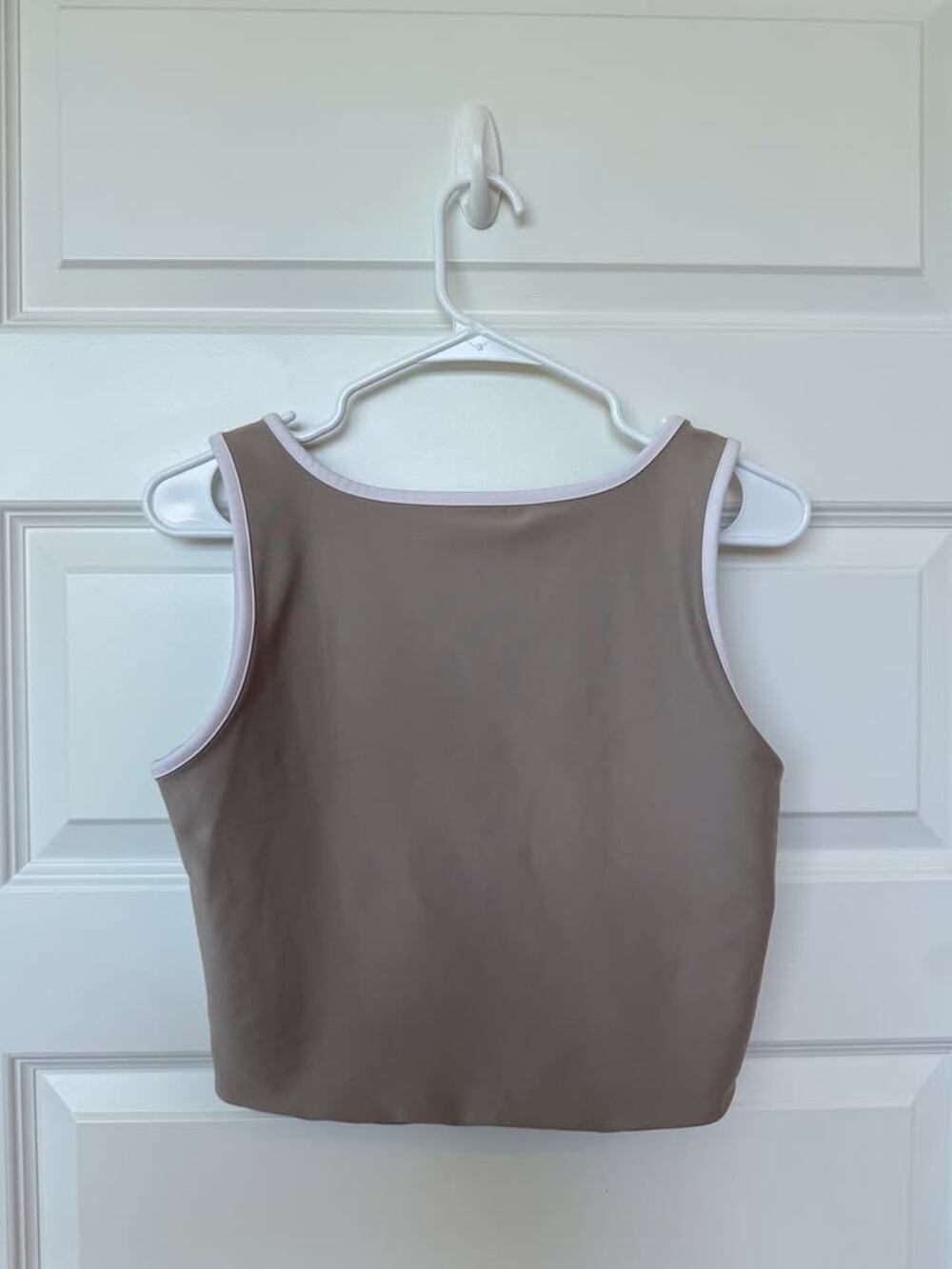 Abercrombie YPB Workout Cropped Bra Top